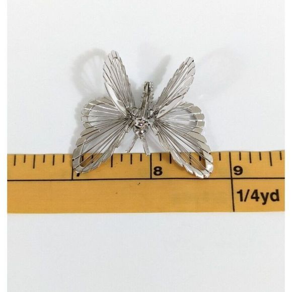 Monet signed Silver Toned Butterfly Shaped Brooch Pin - Vintage - Picture 6 of 7